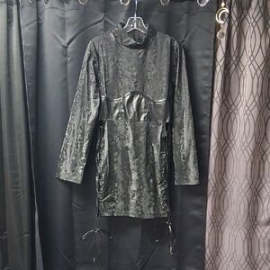 Black High Low Women's Skirt